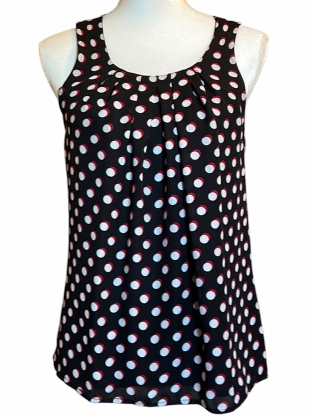 Elle sleeveless top with red and white polka dots on black. EC.  Size small